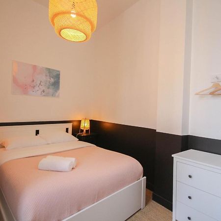 2-Bedroom Flat + Private Car Park. ลีลล์ ภายนอก รูปภาพ